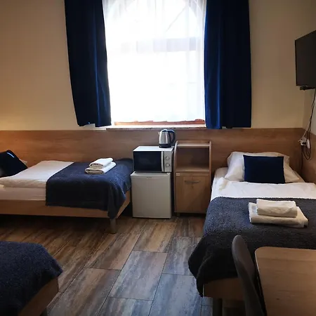 Gosciniec Piast I Camper Park 营地 *