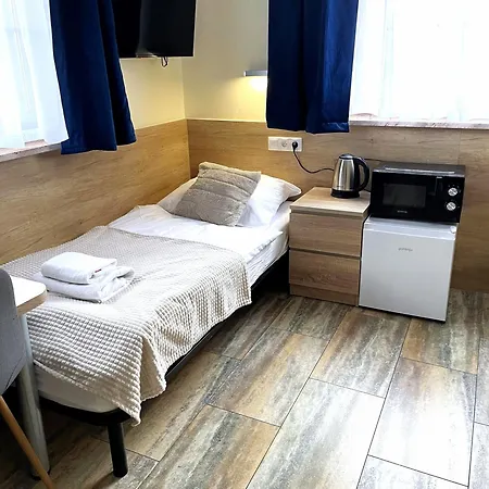 Gosciniec Piast I Camper Park *