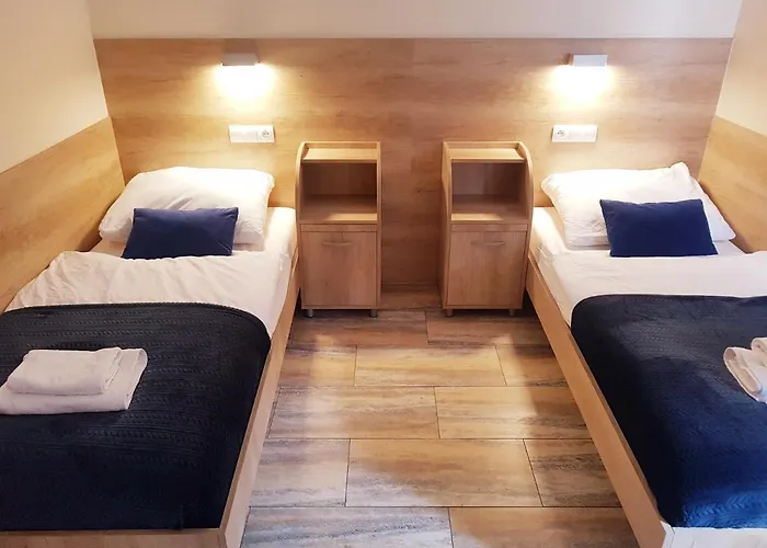 Gosciniec Piast I Camper Park * Brzezno (Poznan)