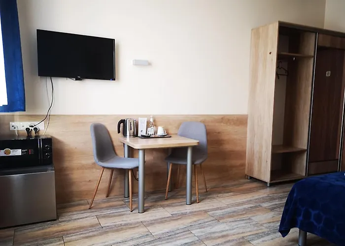 Gosciniec Piast I Camper Park Brzezno (Poznan)